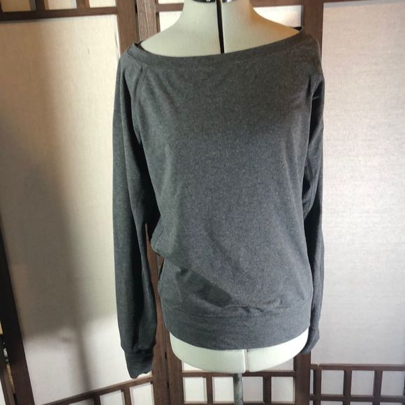 Nike Dri-Fit Size S Uptown Epic Crew Charcoal Grey Pullover Top Women's - Picture 1 of 10